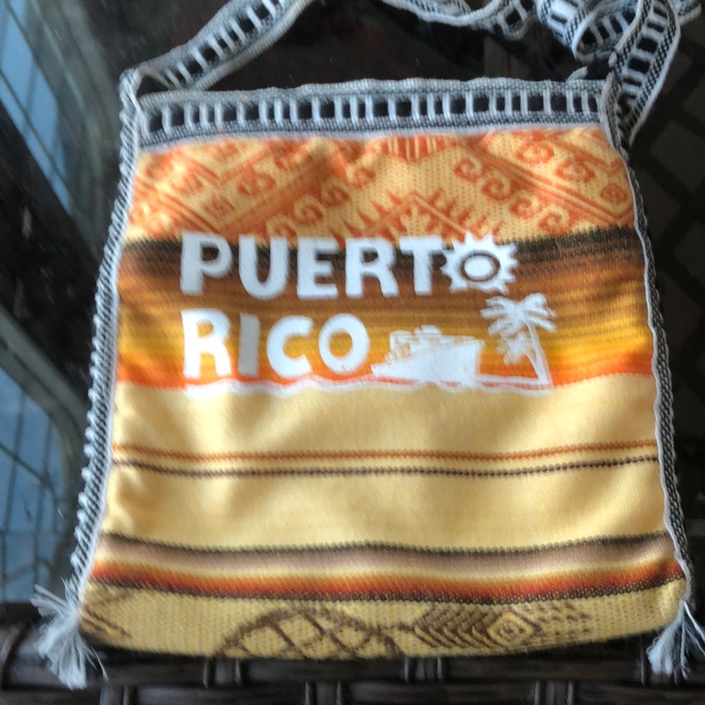 Zippered crossbody bag.